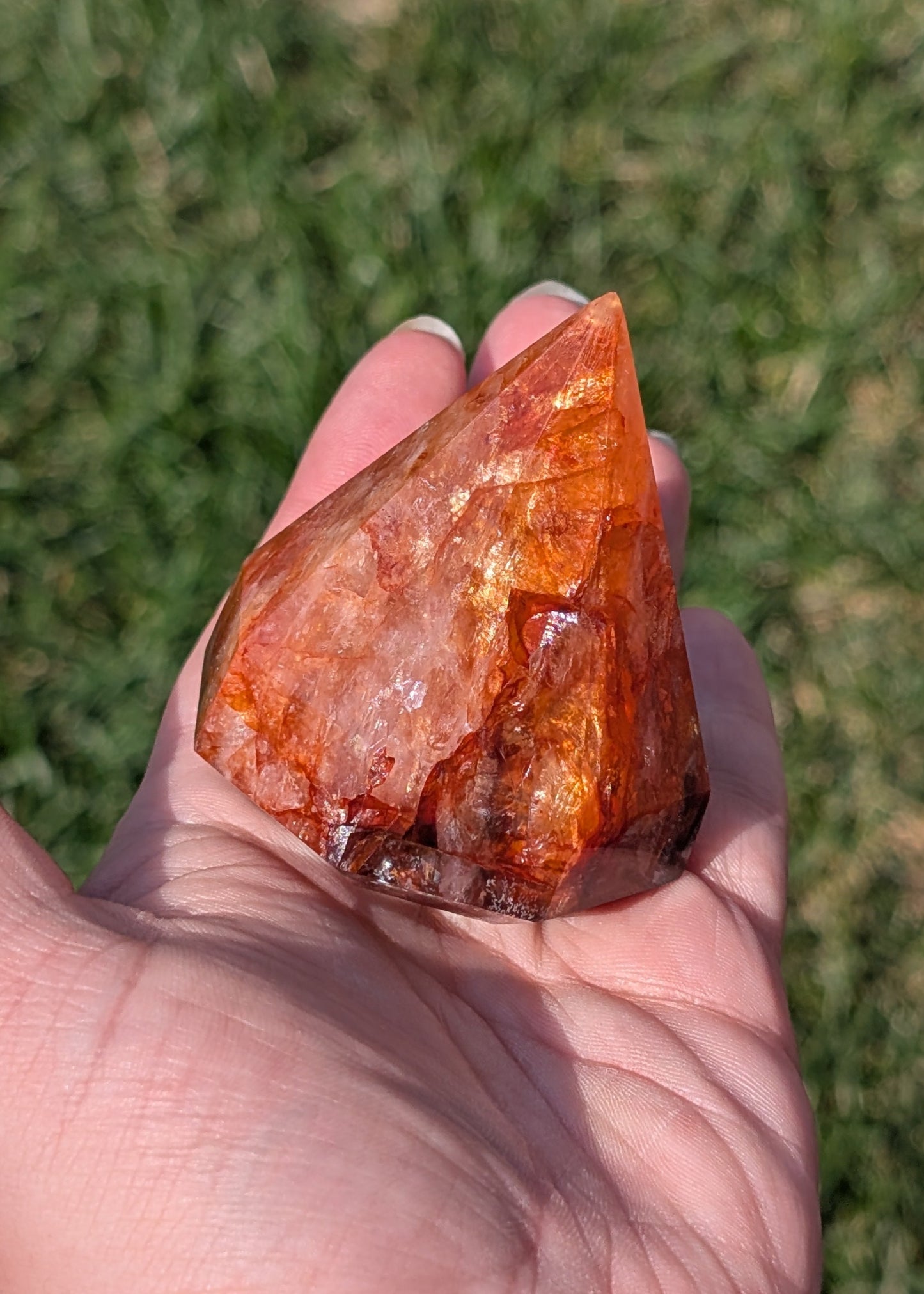 Quartz feu - Diamant (175G)
