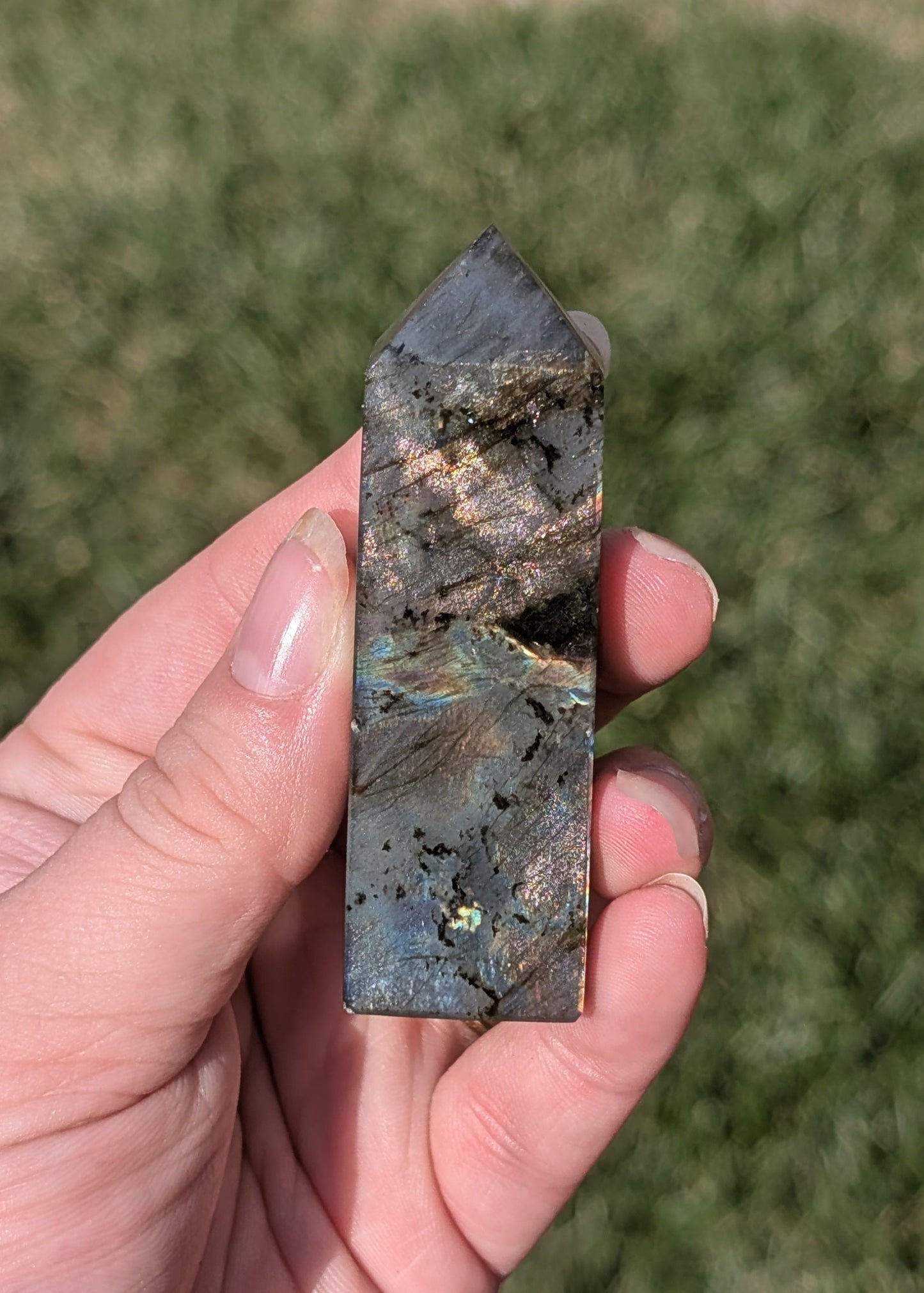 Tour de Labradorite (A)