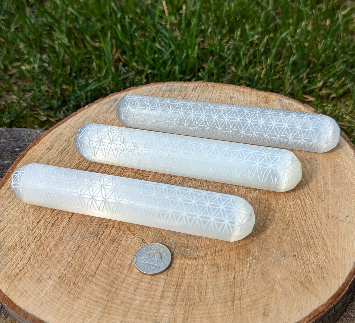 Sélénite (satin spar) Wand - Fleur de vie (flower of life)