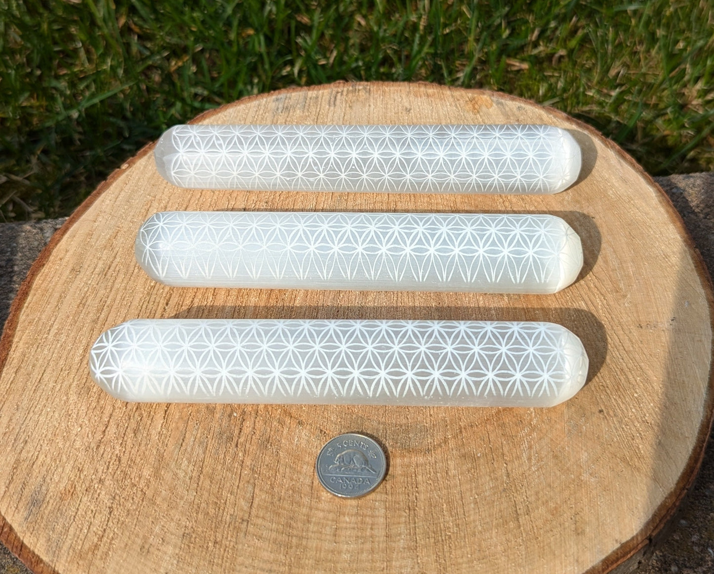 Sélénite (satin spar) Wand - Fleur de vie (flower of life)