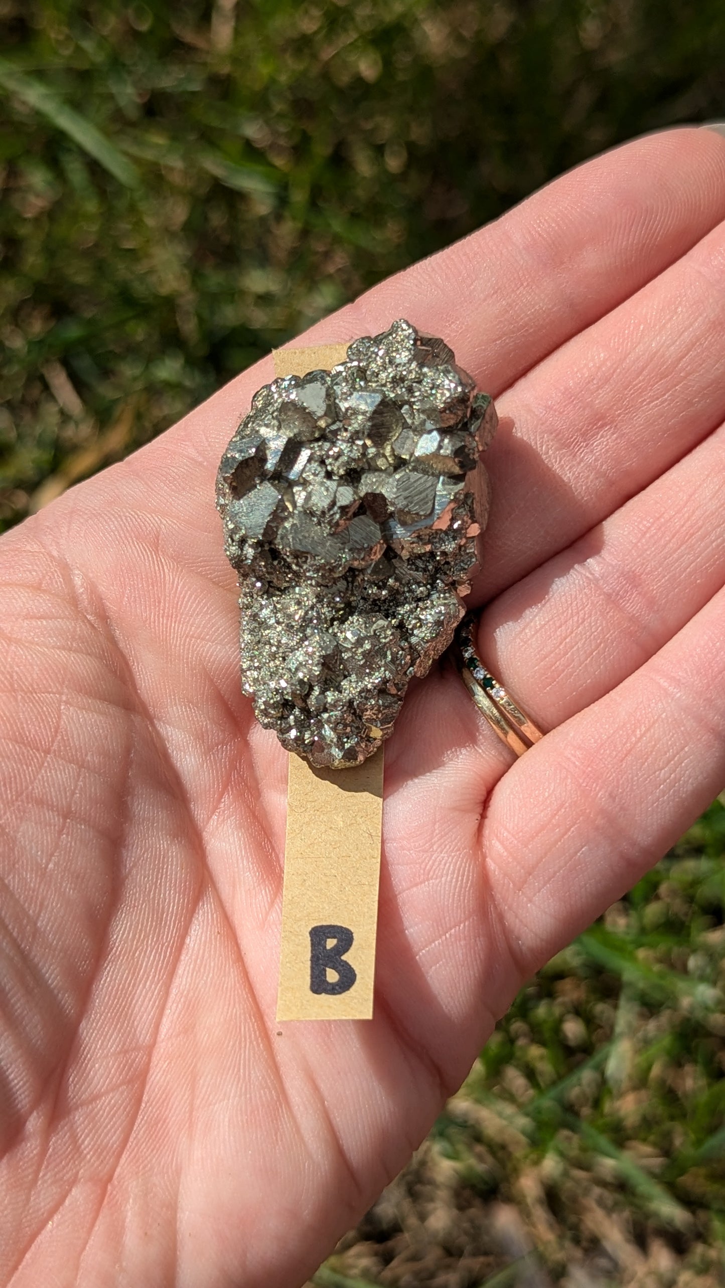 Pyrite specimen - petit