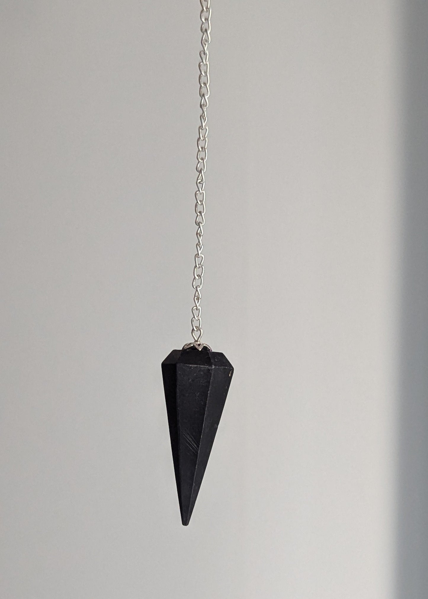 Pendule/ Pendulum Tourmaline à 6 facettes