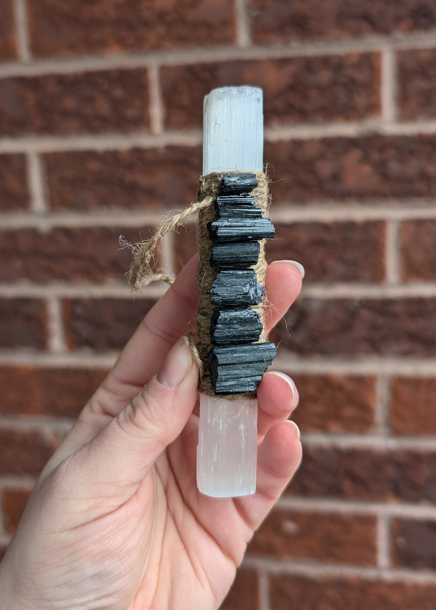 Protection talismanique pour la maison (sélénite + tourmaline)