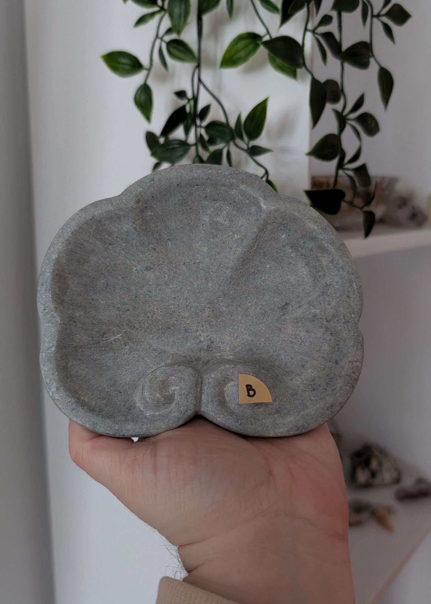 Petite assiette stéatite (Soapstone) - Coquillage