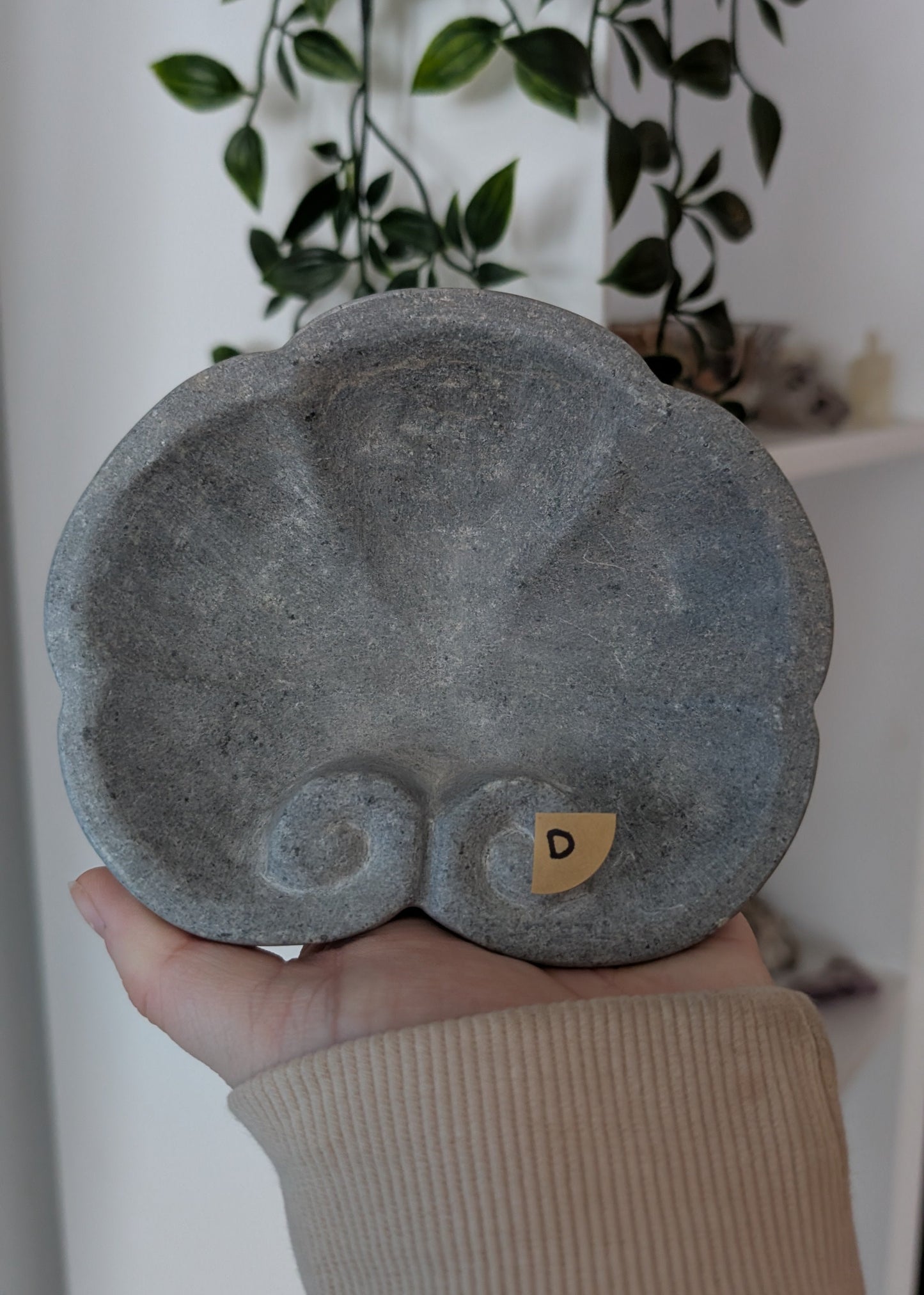 Petite assiette stéatite (Soapstone) - Coquillage