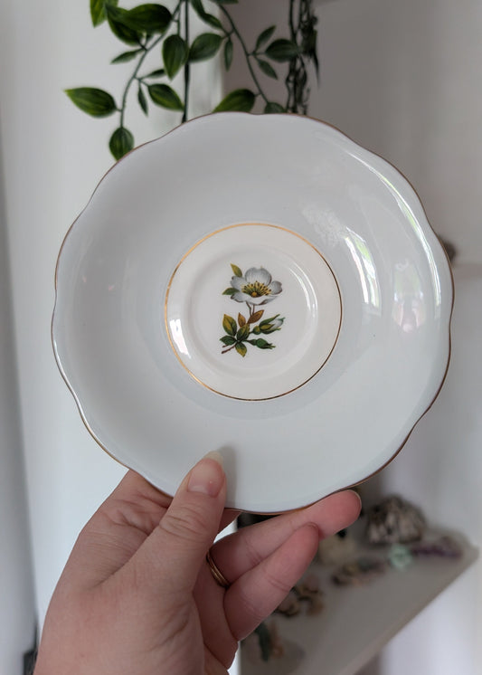 Petite assiette rituel vintage (Céramique) - Bleu pâle et fleur
