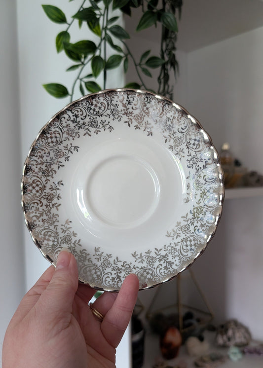 Petite assiette rituel vintage (Céramique) - blanche et argent