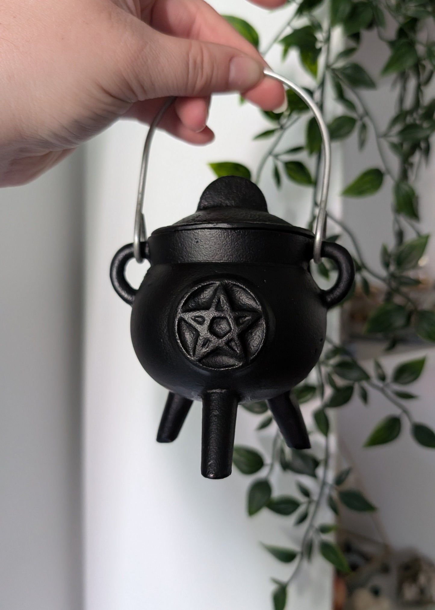 Chaudron pentacle en fonte 3''