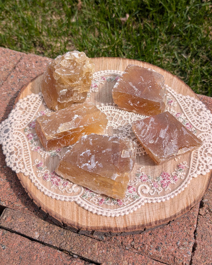Calcite miel raw