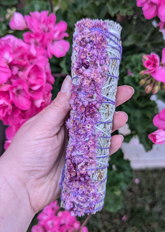 Bâton de purification - Sauge bleu avec fleurs mauves
