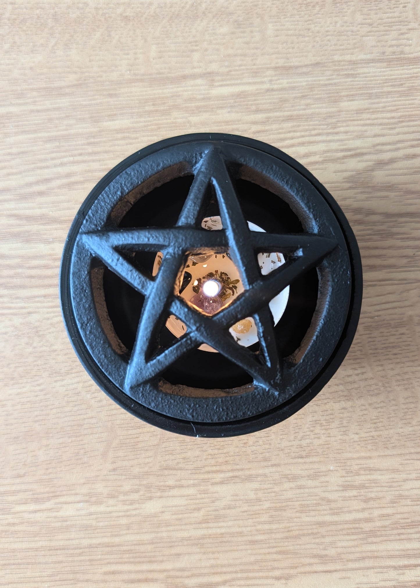 Bol sortilège et porte encens en fonte 3.5'' avec couvercle pentacle
